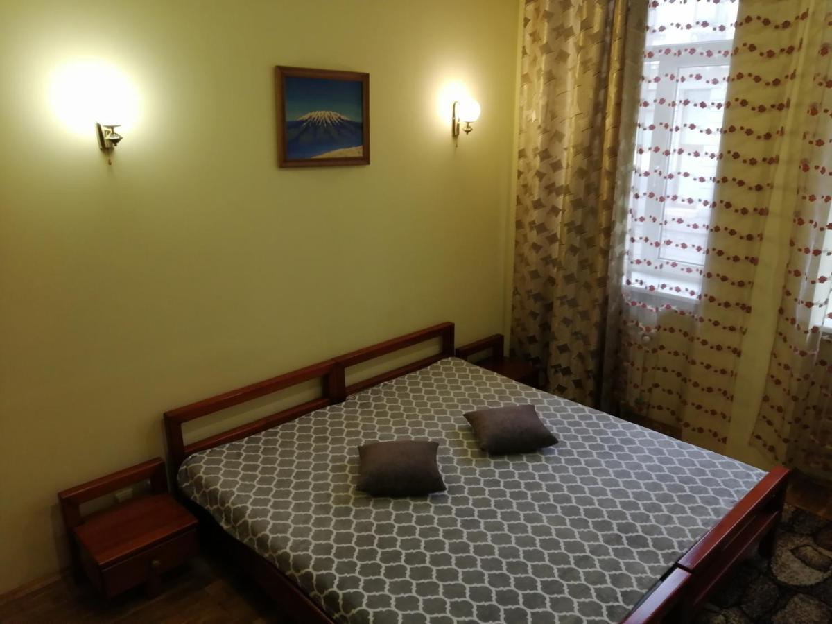 Apartament-Minihotel Elpida Lviv Bagian luar foto