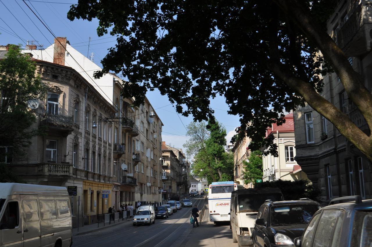 Apartament-Minihotel Elpida Lviv Bagian luar foto